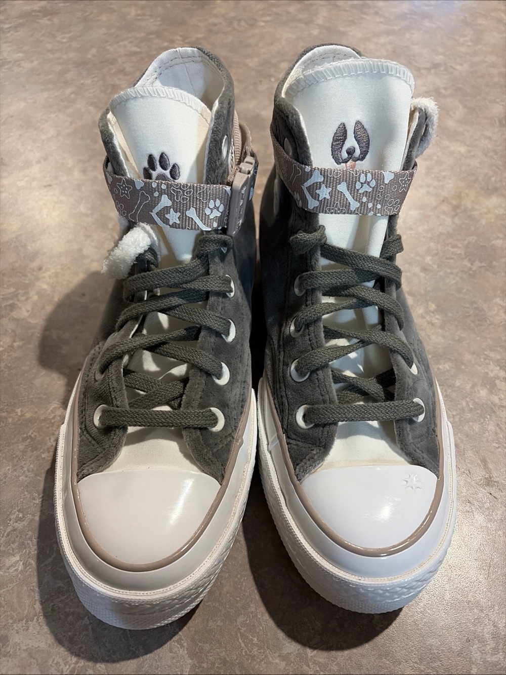 CONVERSE CHUCK 70 HIGH DOG INSPIRED SHOES WOMENS SIZE 7.5 ***NWOB***